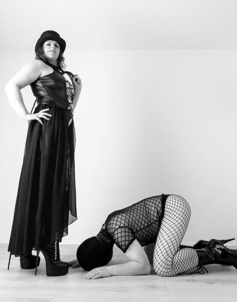 Divine, Domina, facilitatrice de L'Obsidienne